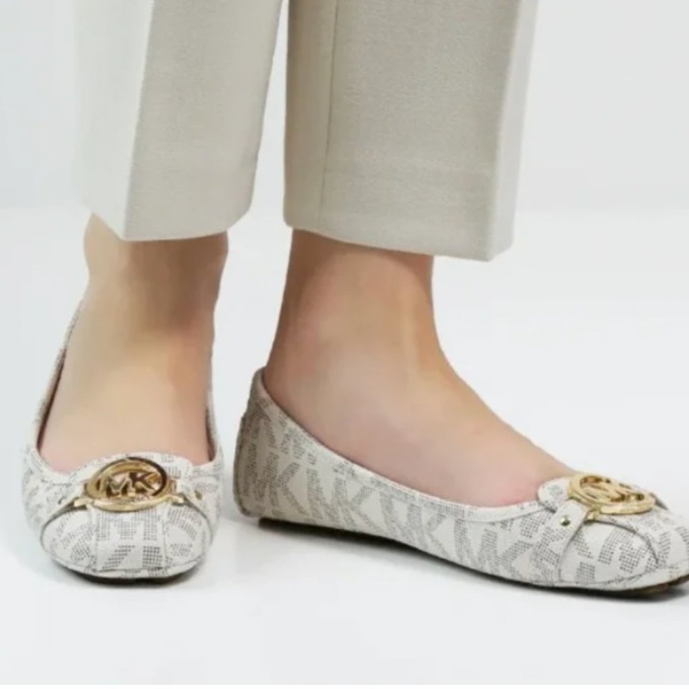 NEW Michael Kors Fulton Studded Logo Moccasin, size 7
